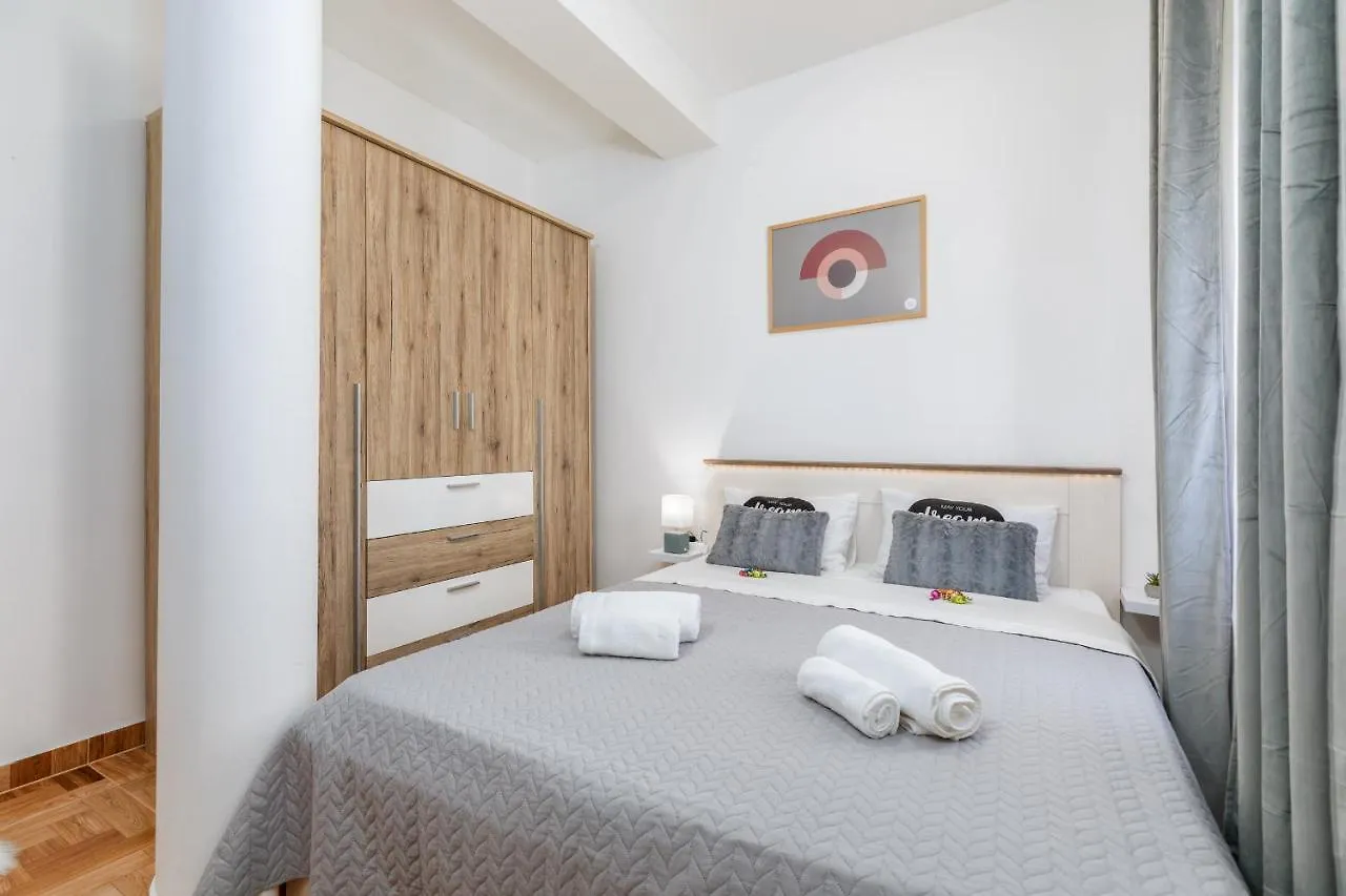 Apartment Apartman Mia Pula
